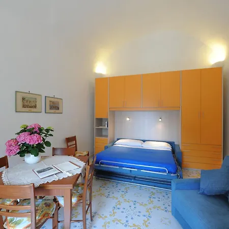 아파트 Apartment La Casa Di Lolina By Interhome *